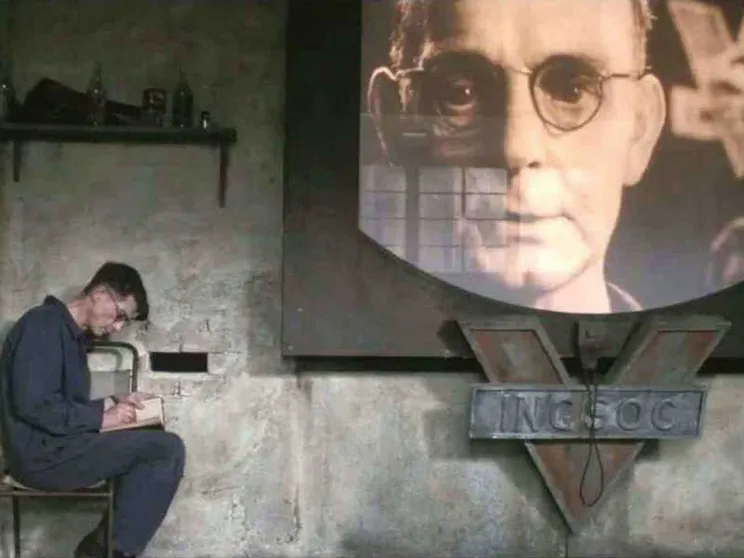 Se il mondo del futuro fa paura, davvero ci può salvare il passato?