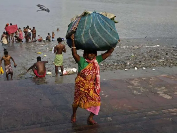 L'India dopo 160 anni depenalizza l'adulterio