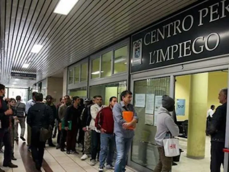 Reddito di cittadinanza: perché potenziare i Centri per l'impiego non basterà