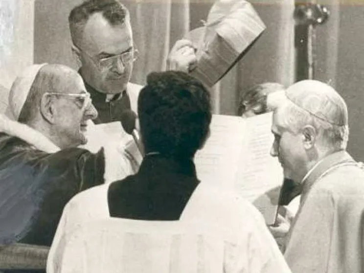 Francesco visita Benedetto XVI alla vigilia della canonizzazione di Paolo VI