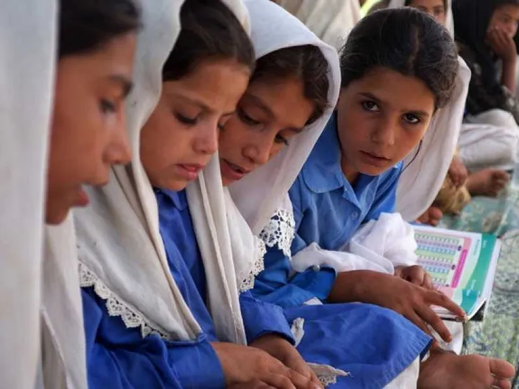 Il Pakistan non fa marcia indietro: via le Ong straniere
