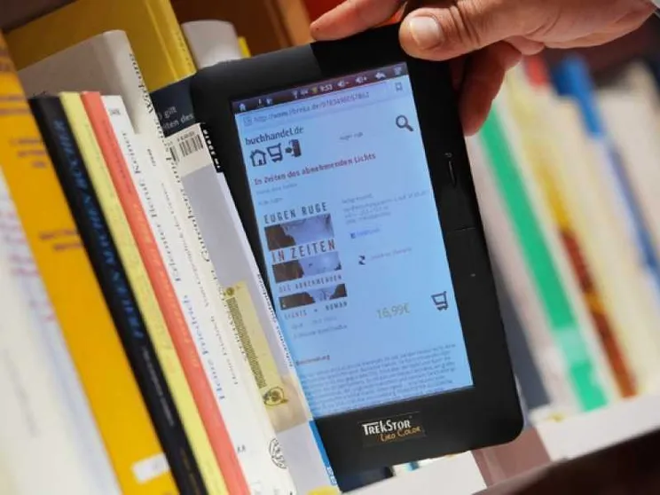 La lettura nel mondo digitale, Maryanne Wolf invita a tornare a «casa»