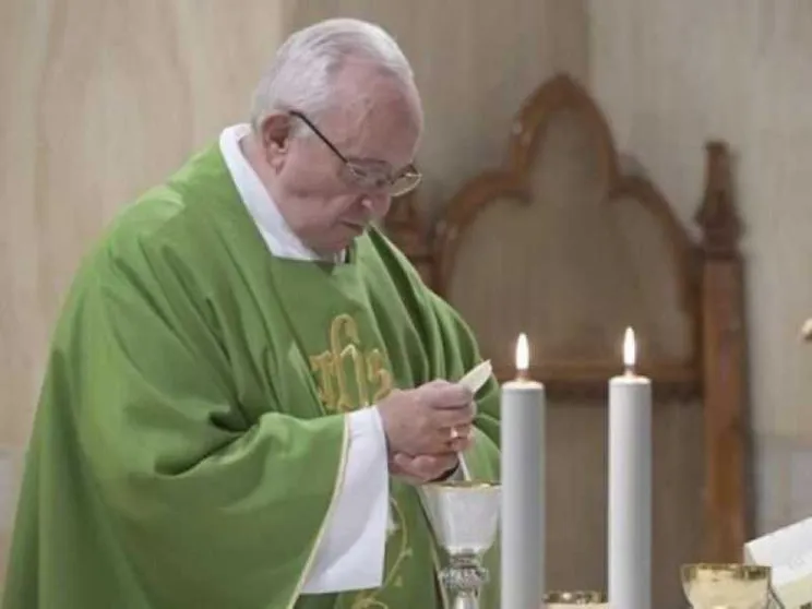 Papa: Gesù ci invita al banchetto del Regno, attenzione a dirgli di no