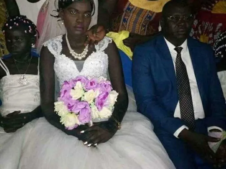 Asta su Facebook per una ragazza sposa