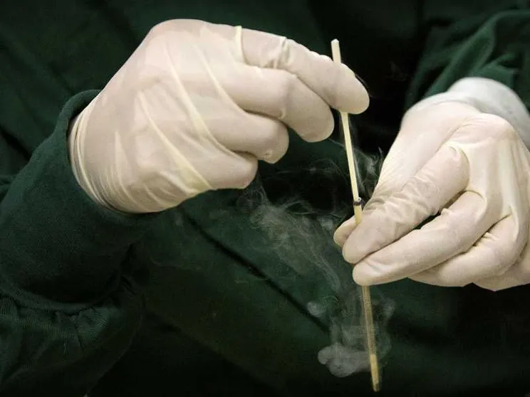 Le gemelle con il Dna modificato: la Cina apre un'indagine