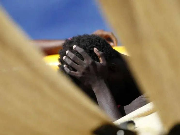 15 alla deriva, morti di fame e freddo. «Abbiamo gettato i corpi in mare»