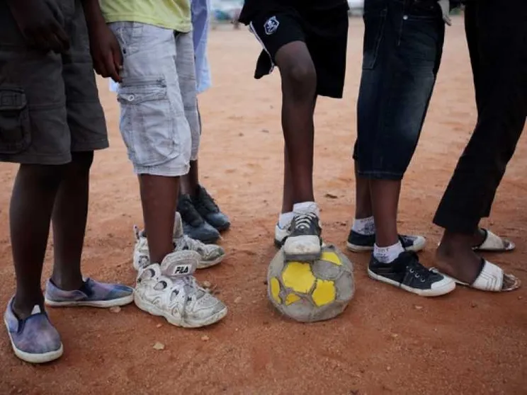 Tra sogni e affari illeciti, la tratta dei baby campioni colpisce ancora