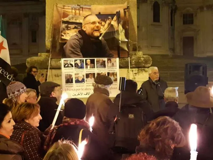 Rapito da 2.000 giorni in Siria: fiaccolata di solidarietà per padre Dall'Oglio