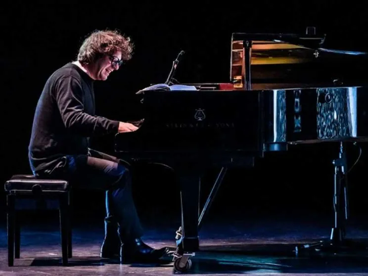 Remo Anzovino: «Le note del mio pianoforte per colorare Gauguin»