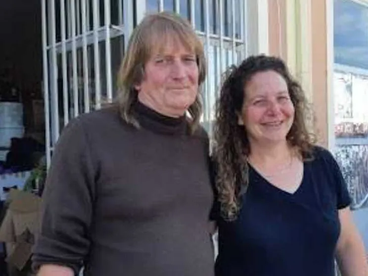 «Eravamo a Lesbo in vacanza. Ora viviamo per i migranti»