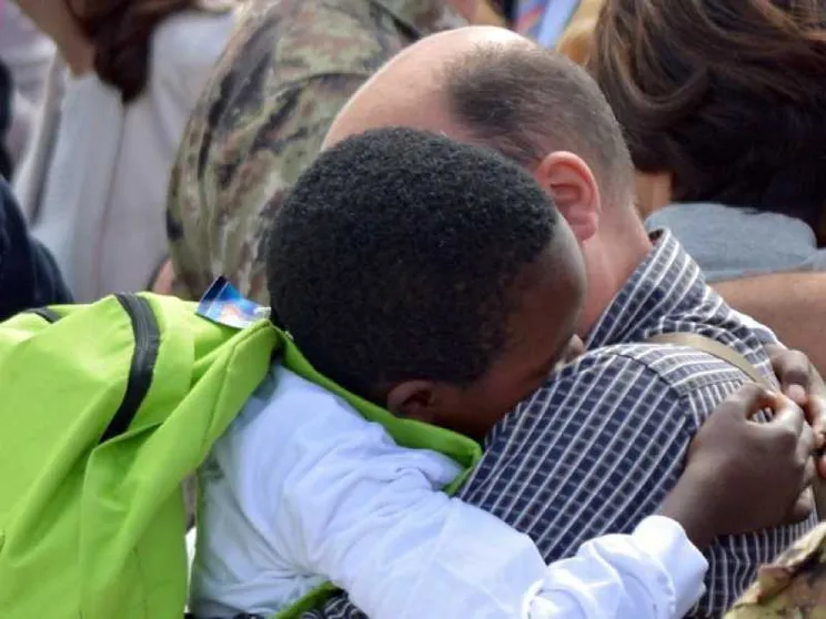 Adozioni, la minaccia razzismo