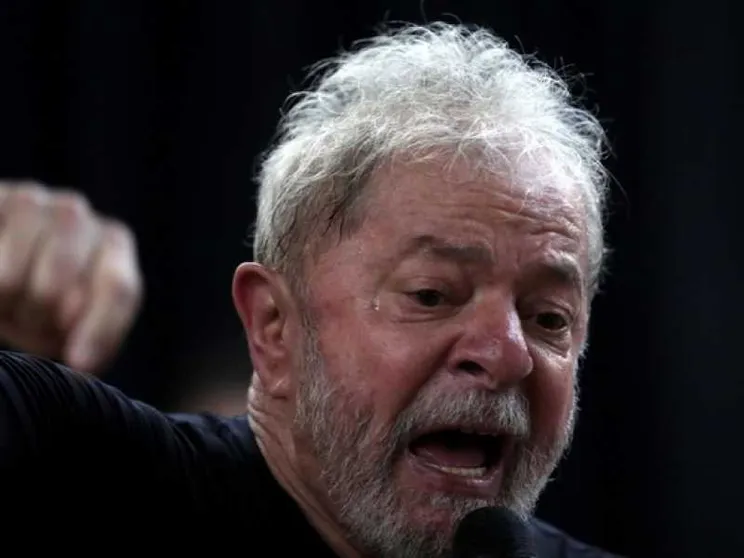 Rinviata «sine die» l'udienza per la scarcerazione di Lula