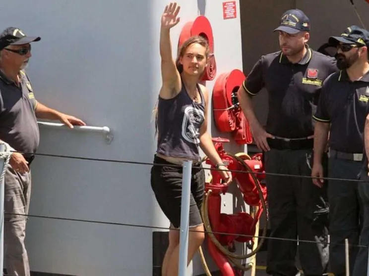 Il Gip non convalida l'arresto, la capitana è libera. «Salvava vite»
