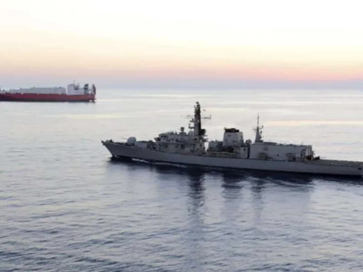 Golfo Persico, navi iraniane tentano il sequestro di una petroliera inglese