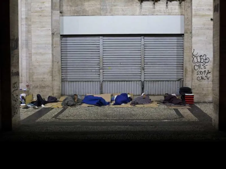 Emergenza clochard, vivere a 40 gradi sull'asfalto