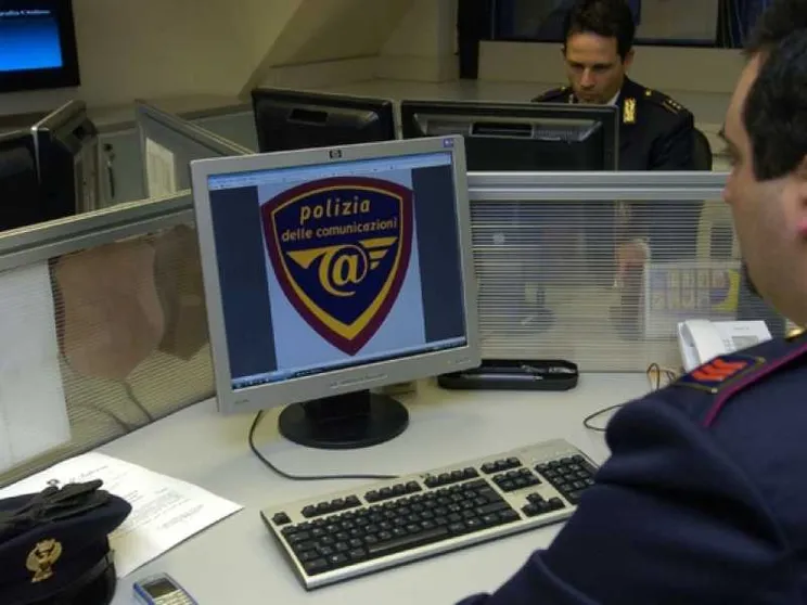 È allarme per gli adolescenti adescati in rete sulle chat dei videogiochi