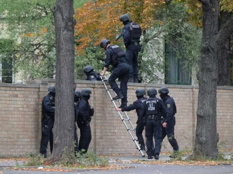 Attentato antisemita ad Halle. Due morti, preso il killer