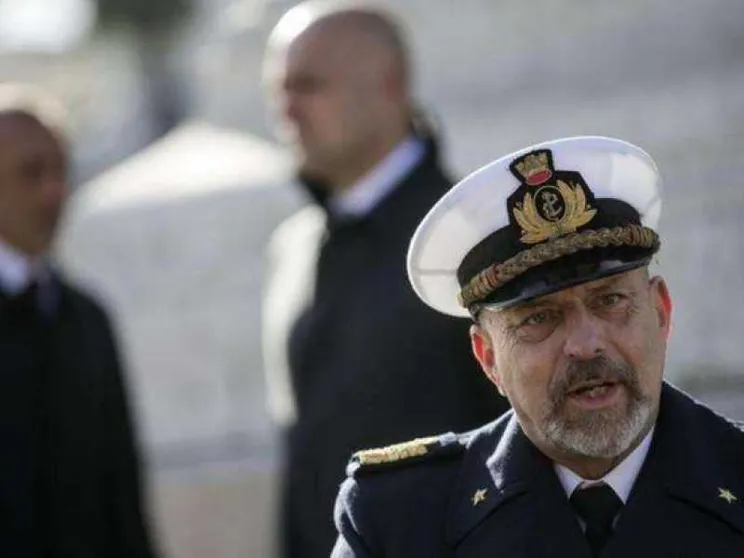 L'ammiraglio De Giorgi: «Ai trafficanti lasciata mano libera»