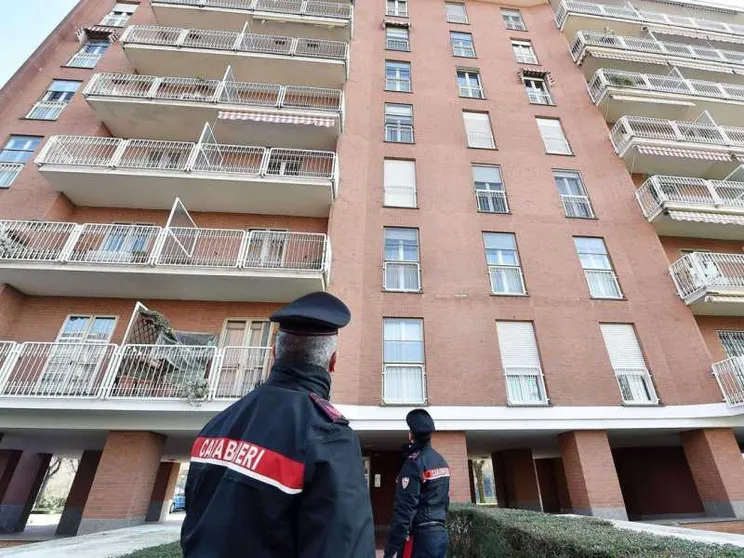 Madre e marito che uccidono: quei drammi della solitudine