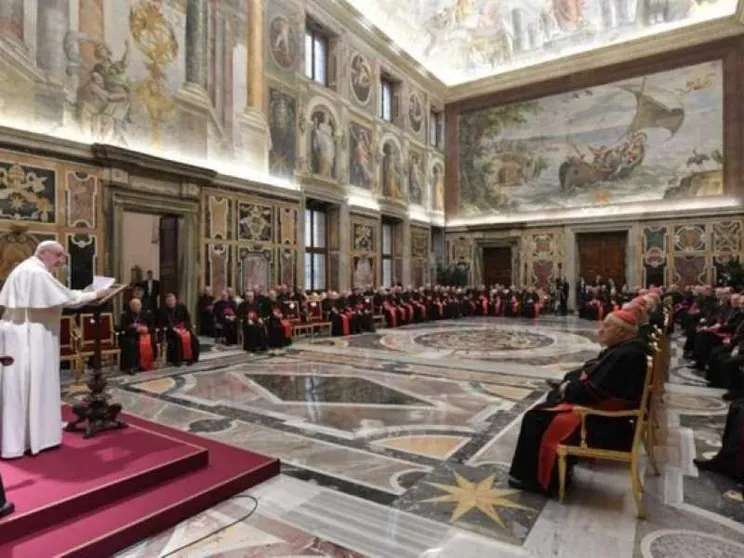 Il Papa: «Oggi l'Occidente non è più cristiano»