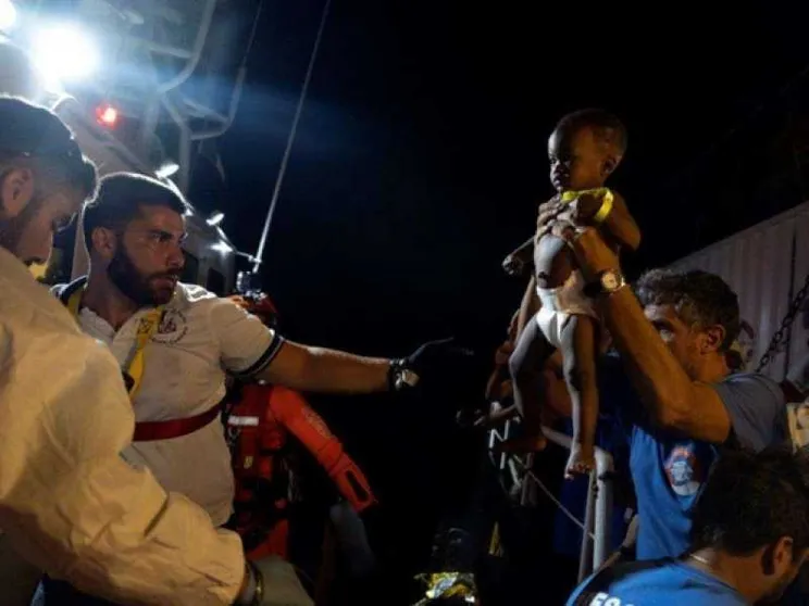 Il piccolo salvato in mare e ora accolto al Sermig di Torino