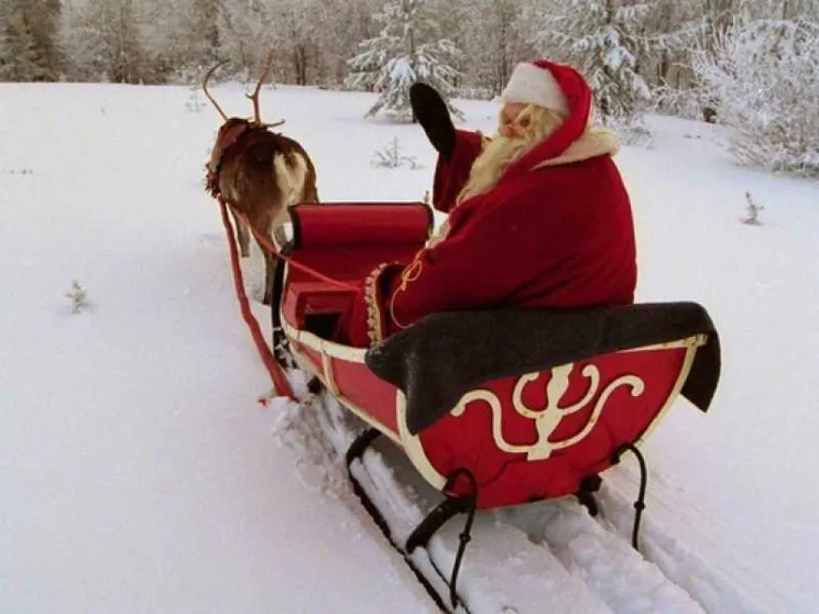 In auto a casa di Babbo Natale? Difficile, ma non impossibile
