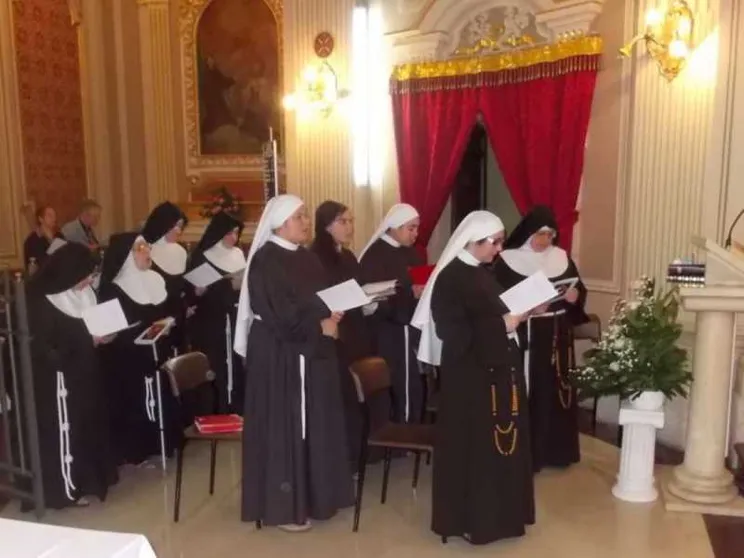 Il monastero "si fa cucina": cresce la produzione di Natale