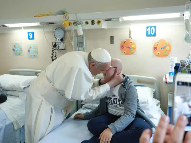 Eutanasia, suicidio assistito, cure palliative: 4 interventi del Papa in 4 mesi