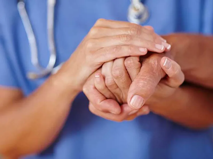 «Medici col Papa al fianco dei pazienti, contro la solitudine»