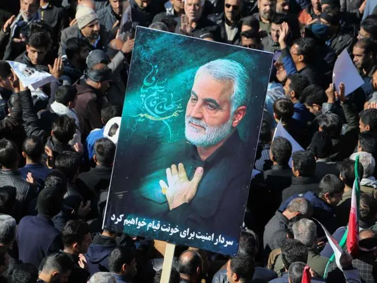 Gli ayatollah, la salma di Soleimani e tanta propaganda