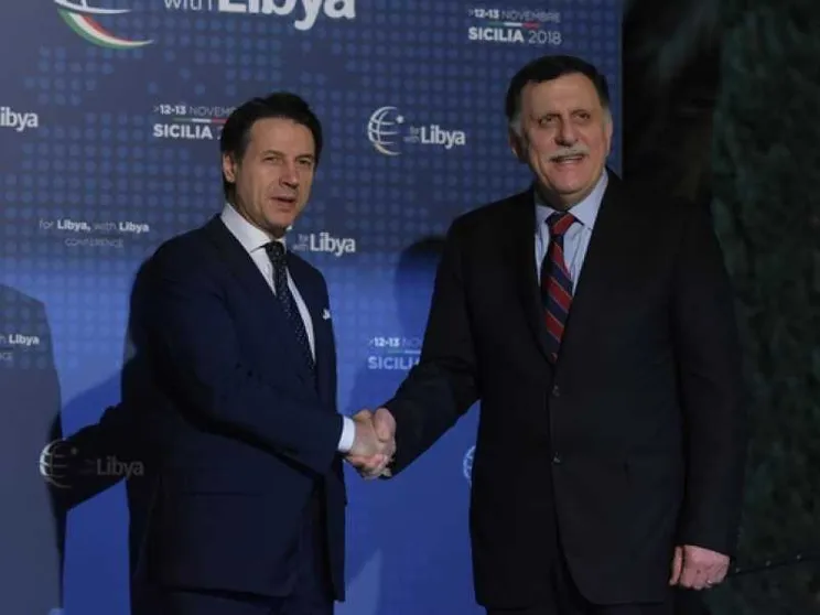 Al-Sarraj, il leader "isolato": il risiko delle alleanze, il nemico Haftar