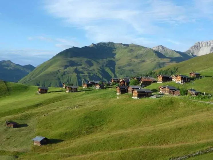 La bellezza controcorrente dei paesaggi alpini