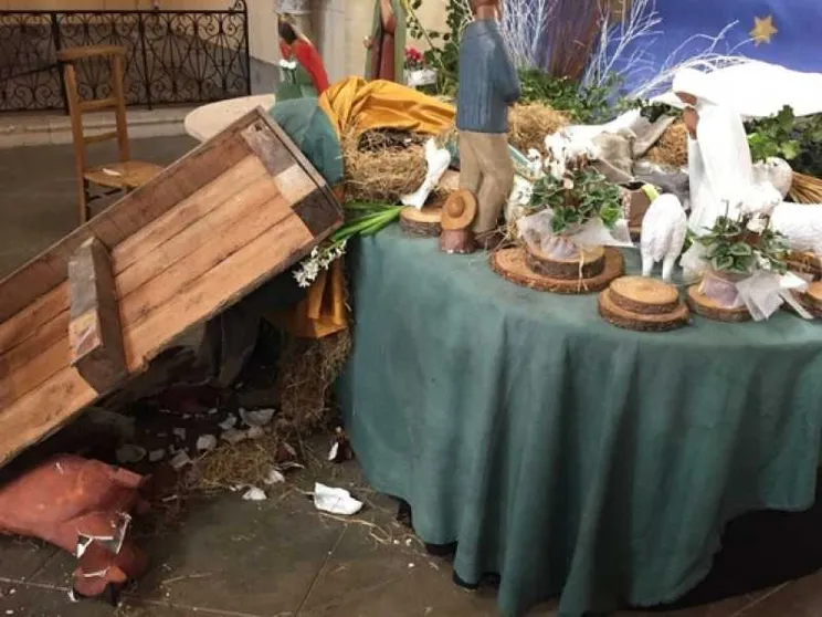 In un anno oltre 1.000 episodi anticristiani, tra atti vandalici e minacce