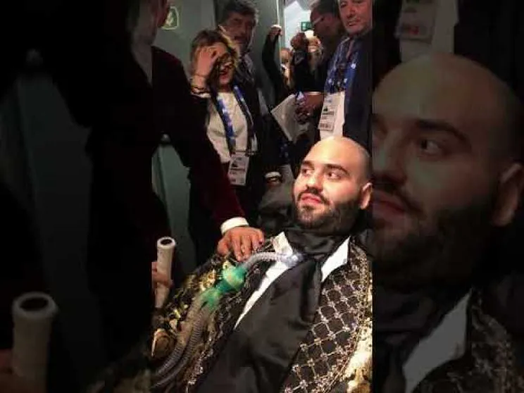 E Palumbo conquista anche Fiorello. Più forte della Sla
