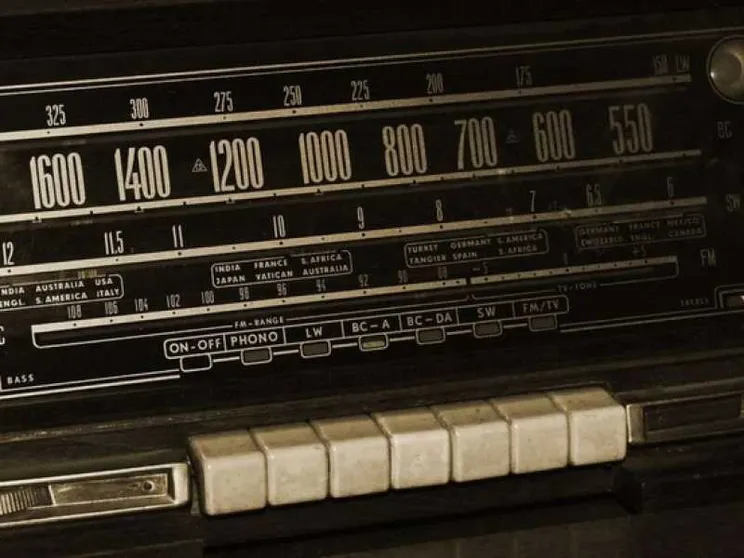 La radio cambia pelle, ma non perde la forza. L'Onu le rende omaggio