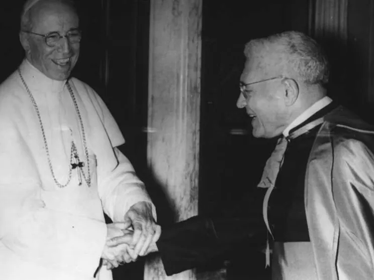 Il diario del cardinale Tardini e i retroscena sui papi tra guerra e regimi