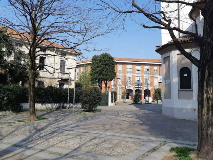 Viaggio a Bresso, il paese dove il "tutto chiuso" è già arrivato