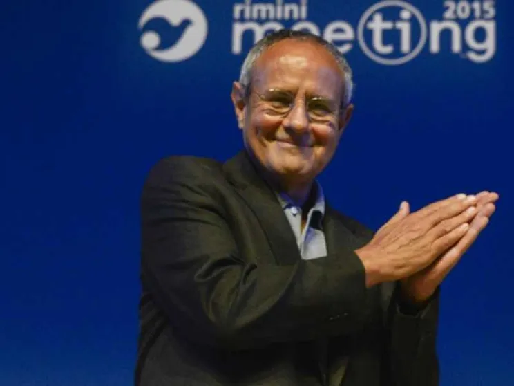 Don Carrón rieletto presidente della Fraternità