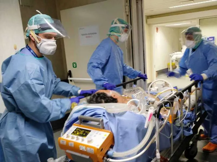Nelle ultime 24 ore 969 decessi, il numero più alto. 51 medici morti