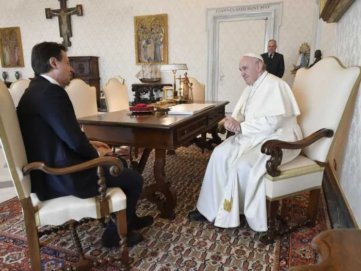 Papa Francesco riceve in udienza il premier Giuseppe Conte