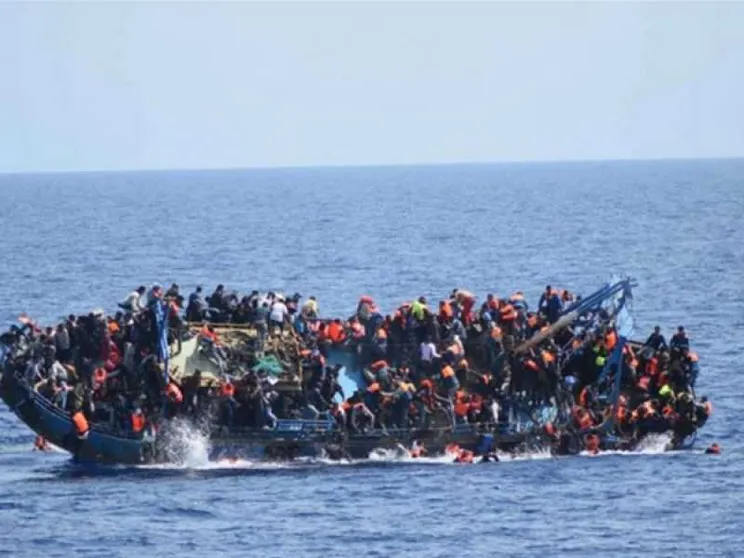 Trovato barcone disperso: 12 i morti, 47 superstiti. Giallo sul soccorso