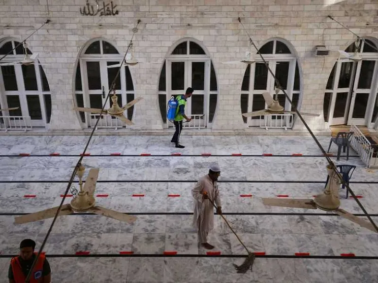 Divieti, censure e proteste: il Ramadan che preoccupa