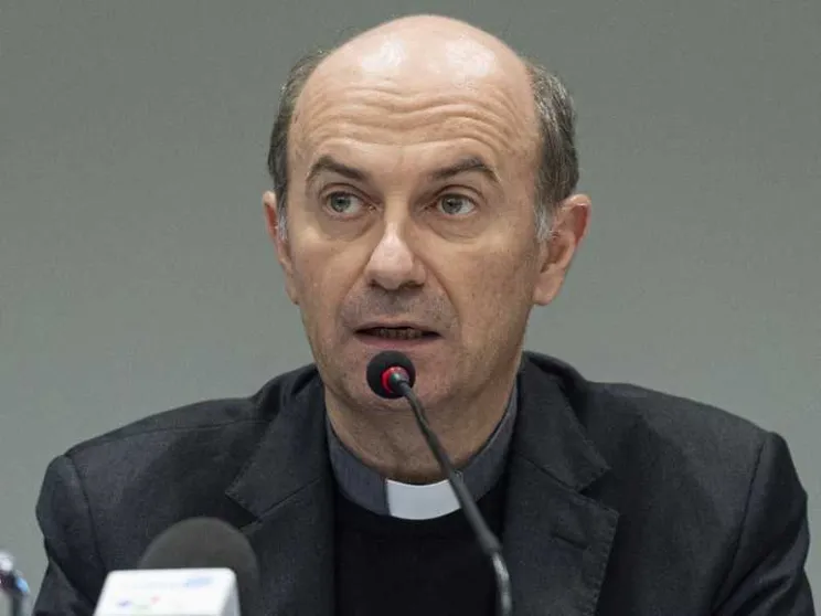 Monsignor Russo: preservare la salute delle persone è un interesse primario
