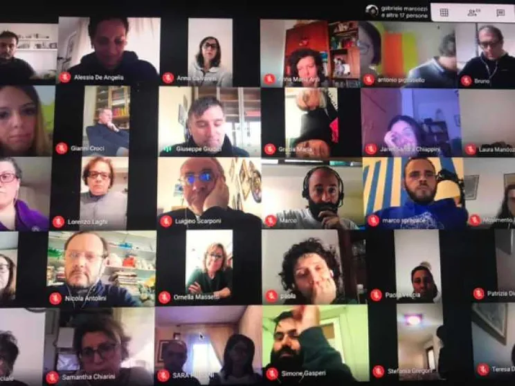 Vescovi, diocesi, parrocchie: storie di pastorale digitale