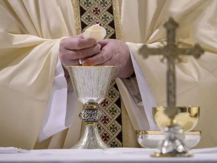 Le Messe del Papa e dei vescovi in diretta tv e social domenica 10 maggio