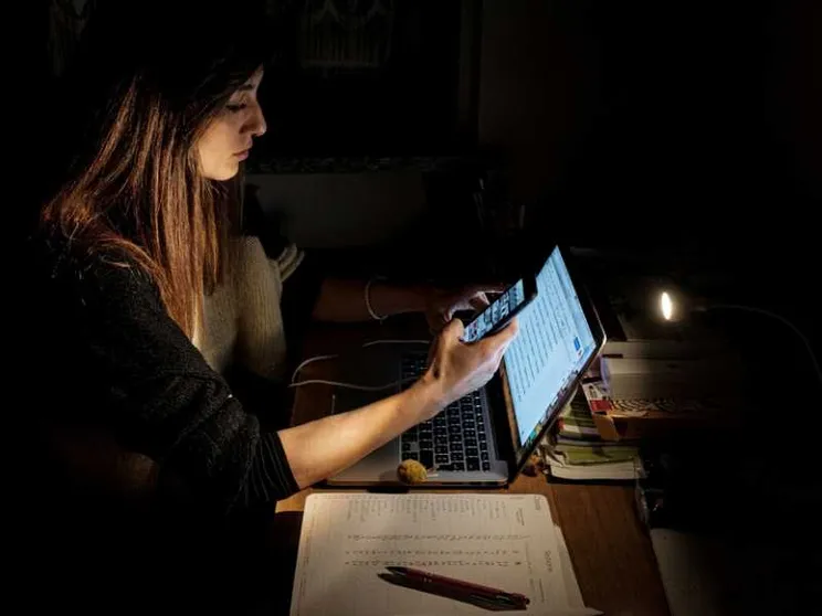 Ciò che non si vede né accade in telelavoro e teleconferenza
