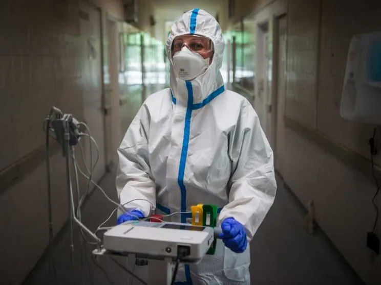 L'ozono arma per sconfiggere il virus? Un'ipotesi, non c'è la prova