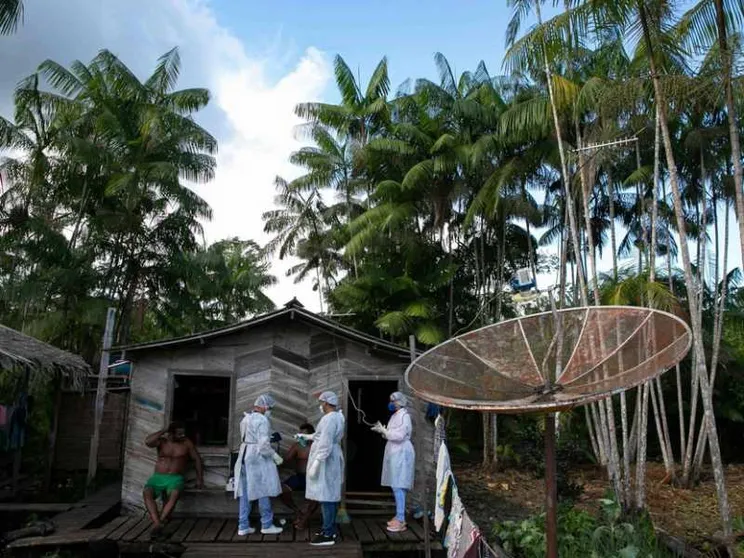 Artisti e scienziati rispondono al grido di aiuto dei popoli dell'Amazzonia