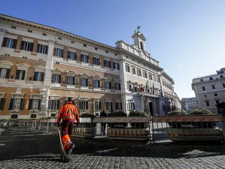 Omofobia, 5 proposte di legge vaghe. Timori per la libertà di pensiero
