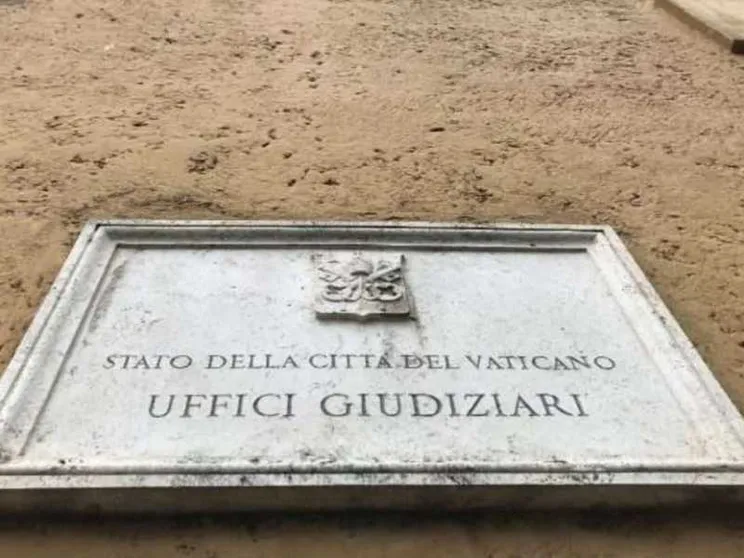 Inchiesta sul palazzo di Londra, Torzi lascia il carcere